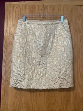 LOFT Cream Textured Floral Jacquard Pencil Skirt